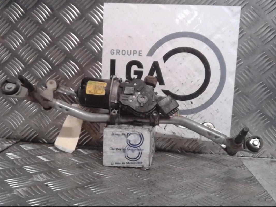 Moteur essuie glace avant