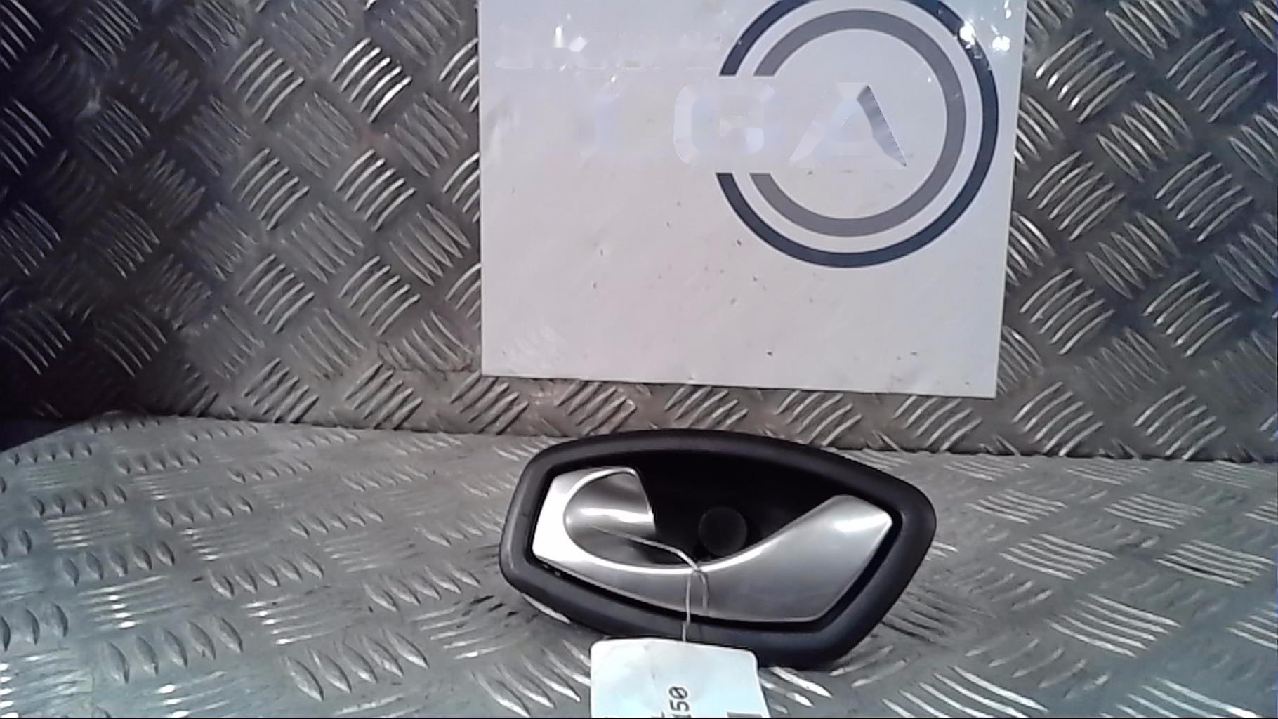Poignee interieur arriere gauche