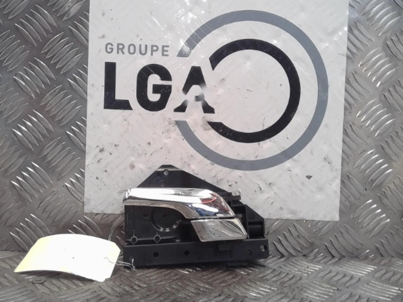 Poignee interieur avant gauche