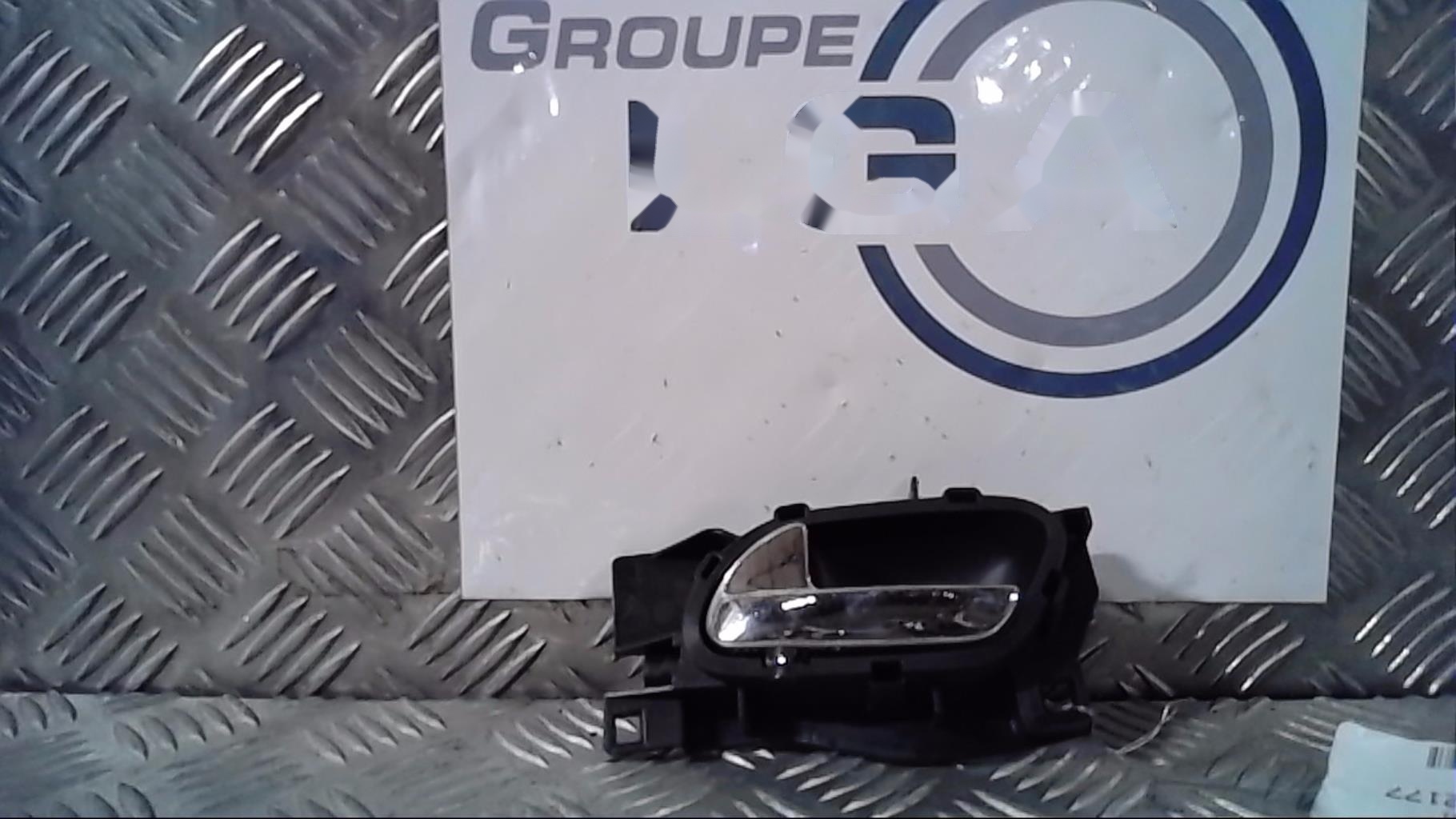 Poignee interieur avant gauche