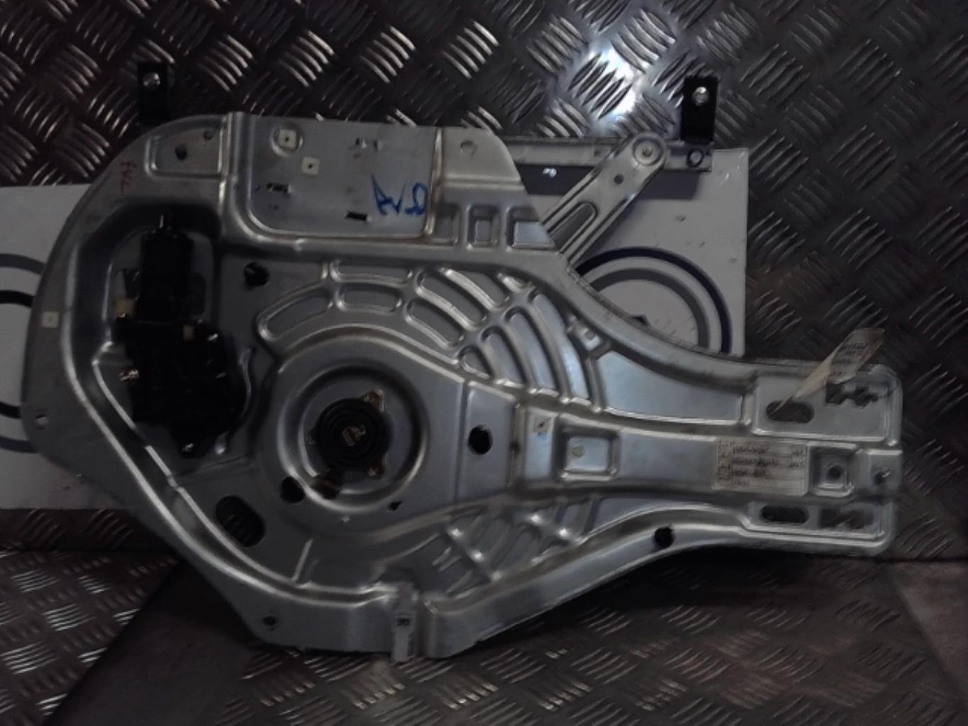 Leve vitre electrique avant droit