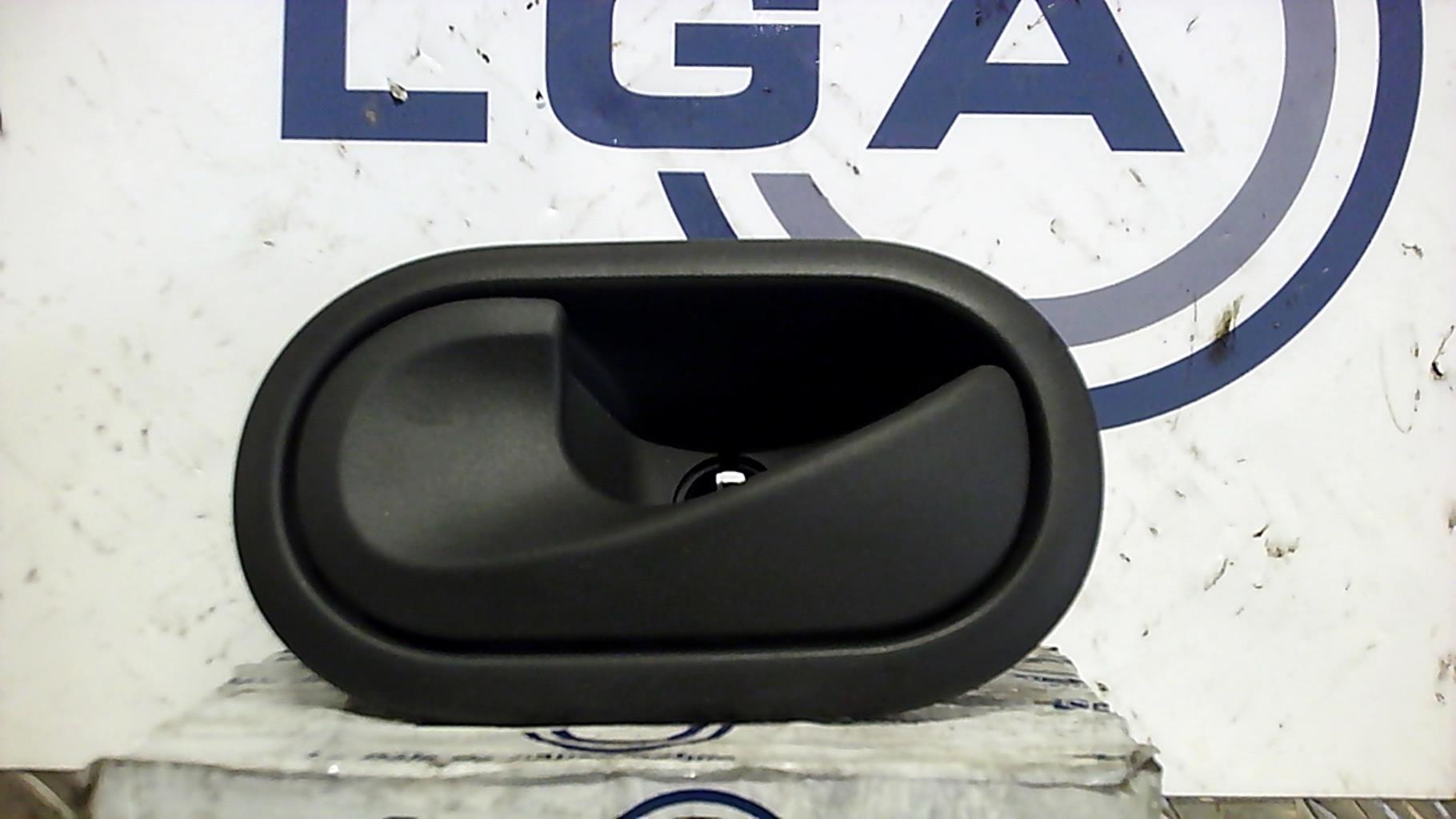 Poignee interieur arriere gauche