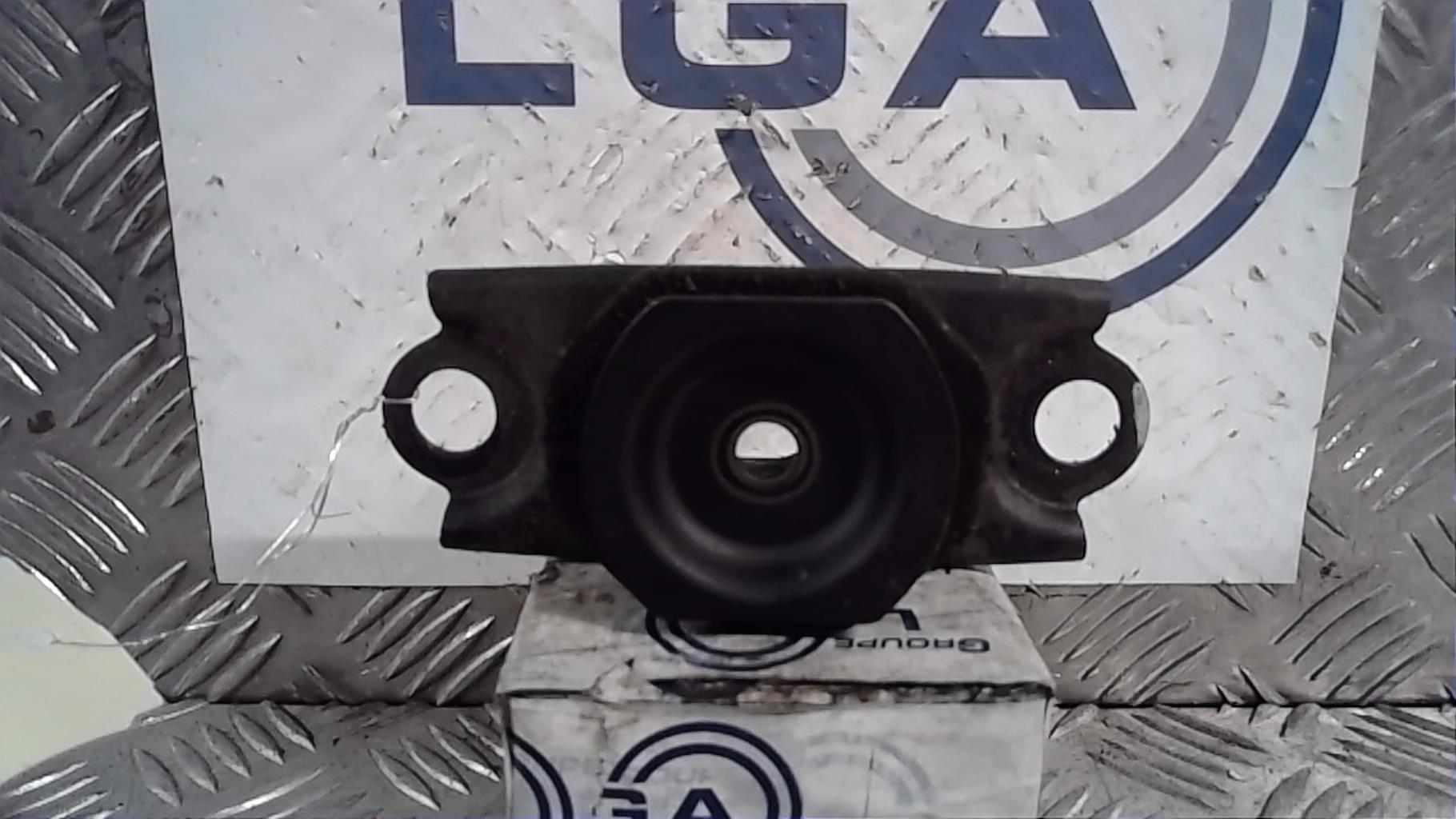Support moteur gauche