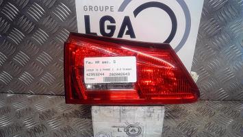 Feu arriere secondaire gauche (feux)