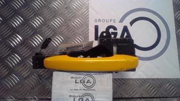 Poignee porte avant droit