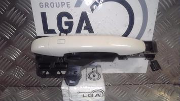 Poignee porte avant droit