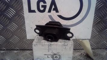 Support moteur gauche