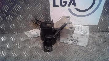Support moteur gauche