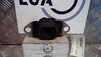 Support moteur gauche