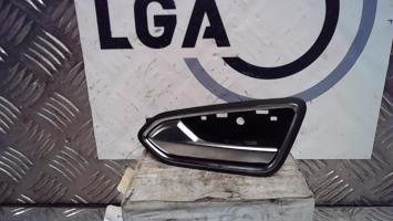 Poignee interieur arriere gauche