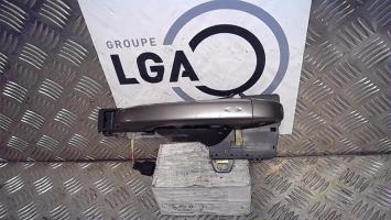 Poignee porte avant gauche