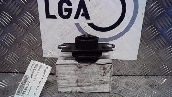 Support moteur gauche