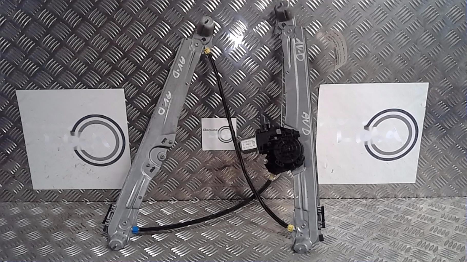 Leve vitre electrique avant droit