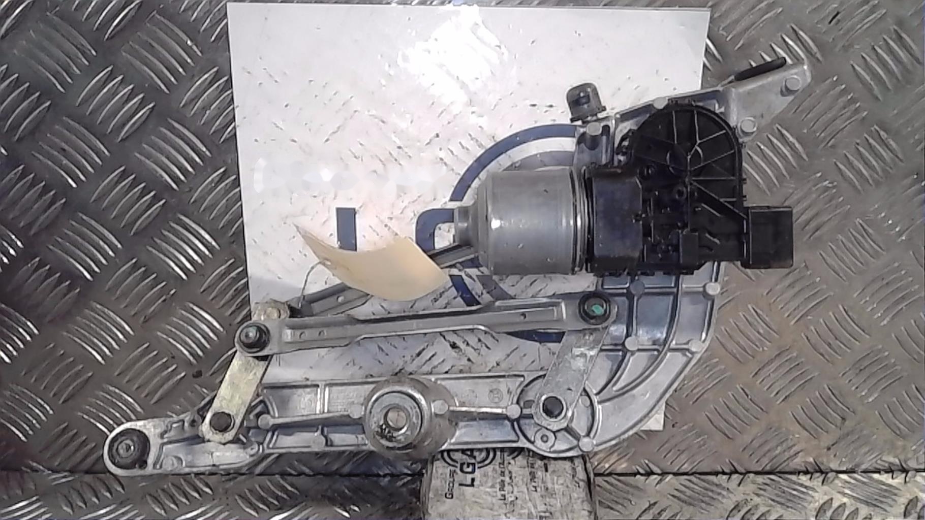 Moteur essuie glace avant