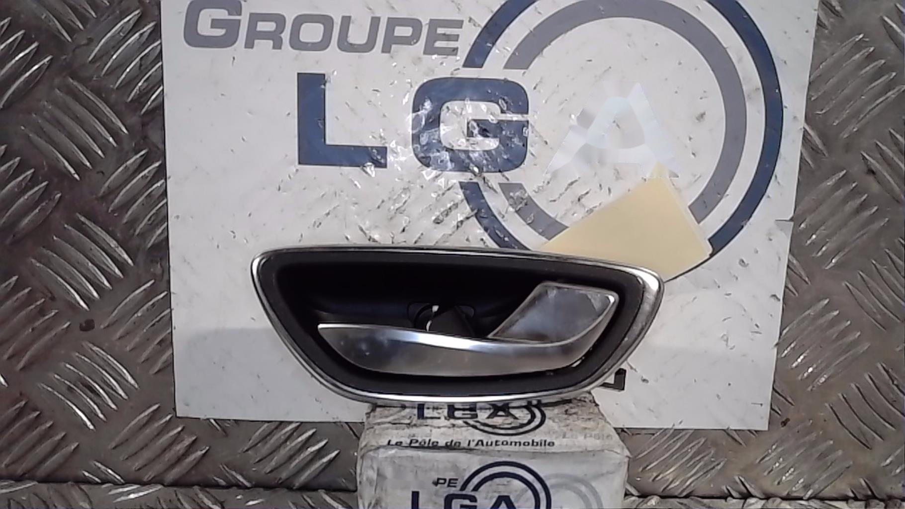 Poignee interieur arriere droit