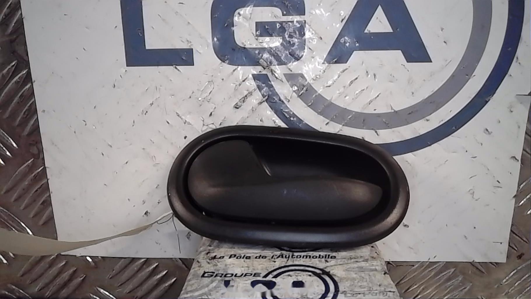 Poignee interieur arriere gauche