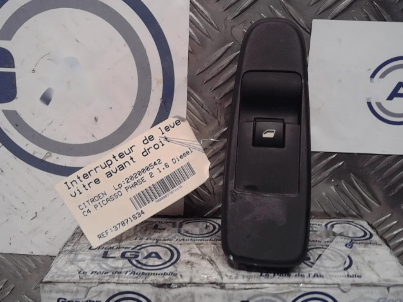 Interruptor de elevalunas delantero derecho