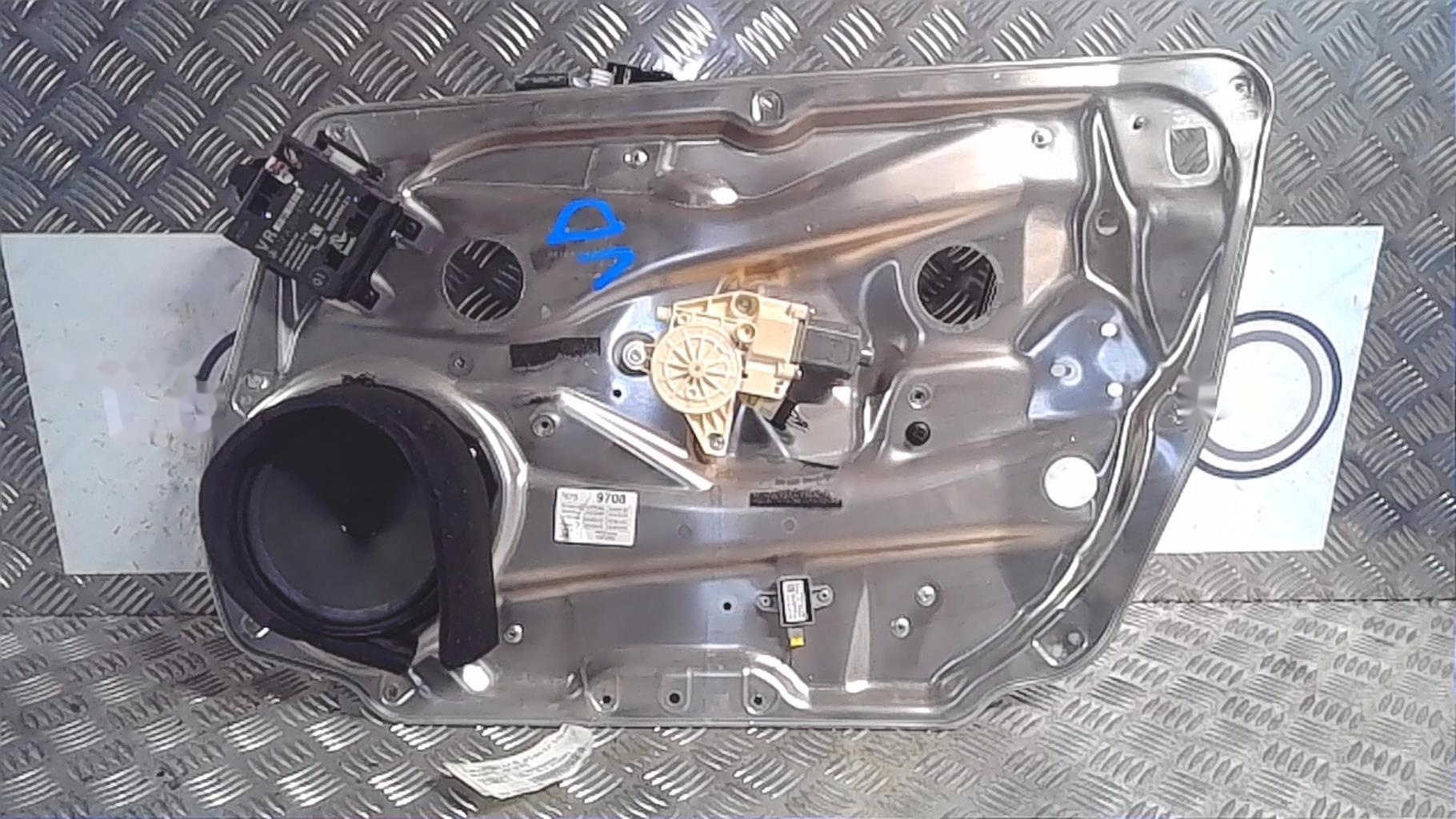 Leve vitre electrique avant droit