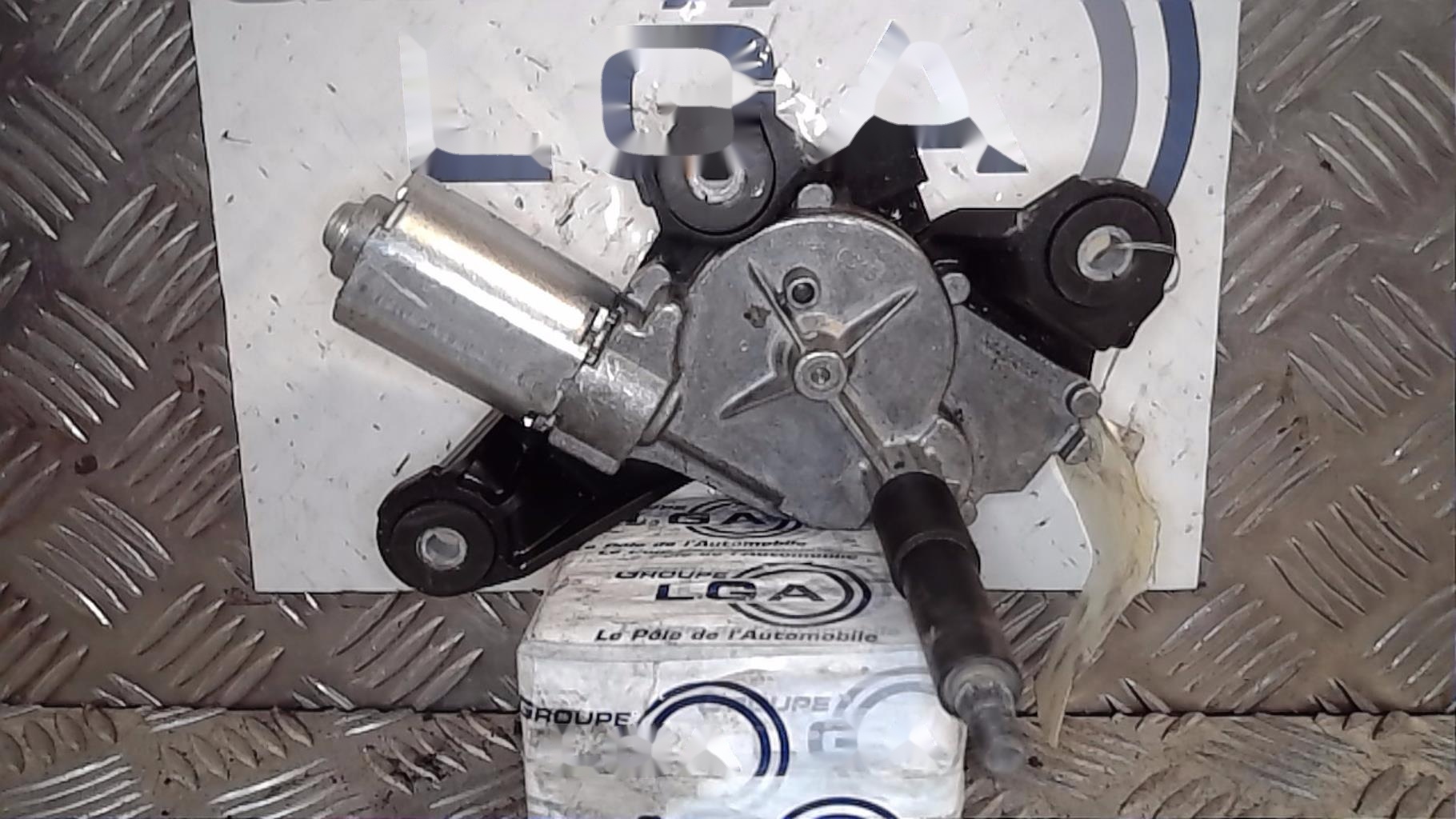 Moteur essuie glace arriere