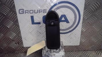 Interrupteur de leve vitre avant droit