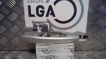 Poignee porte avant droit
