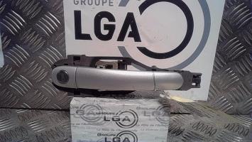 Poignee porte avant gauche
