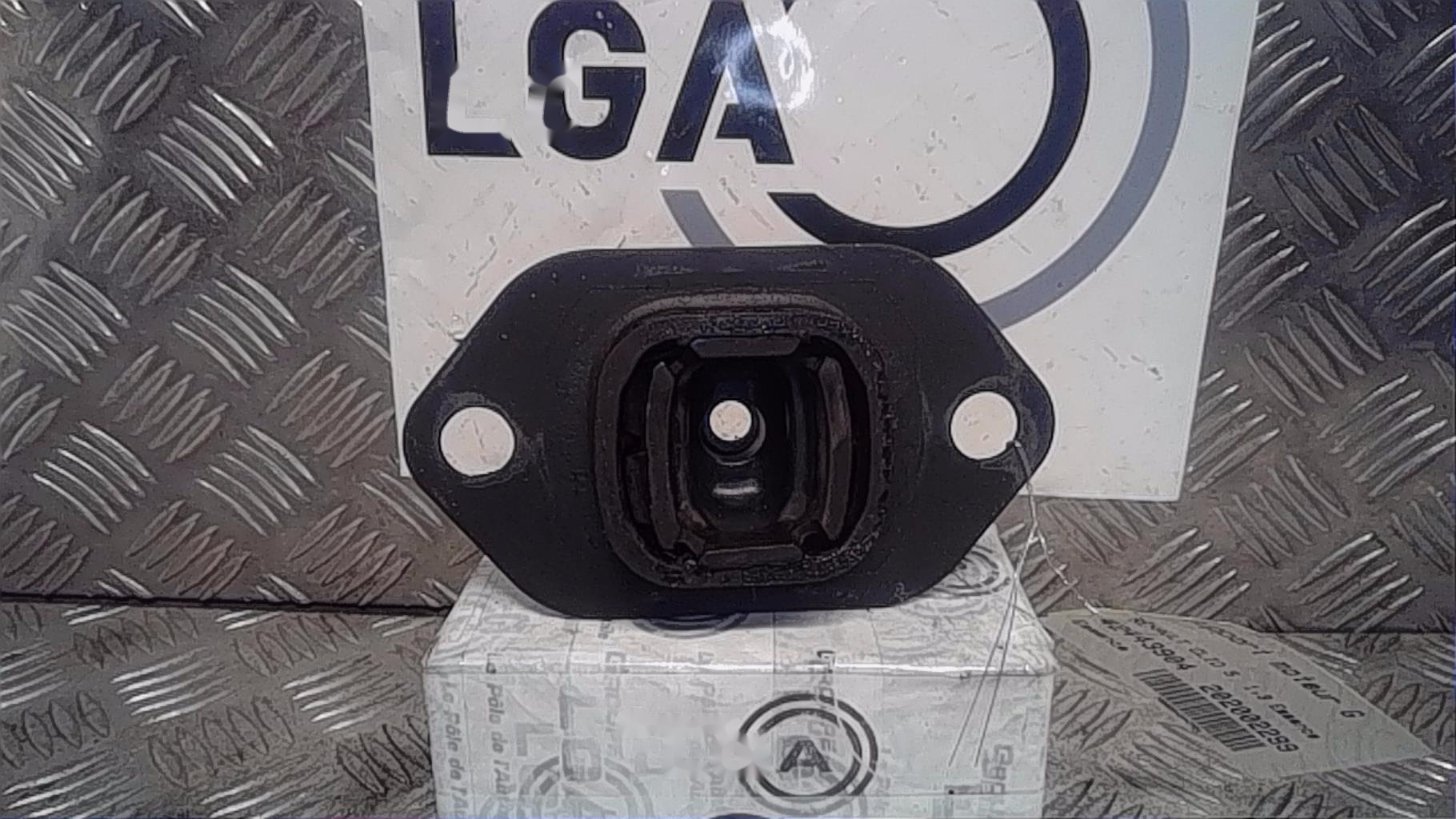 Support moteur gauche