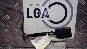 Attache ceinture avant gauche