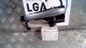 Poignee porte avant gauche