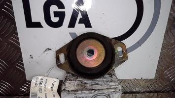 Support moteur gauche