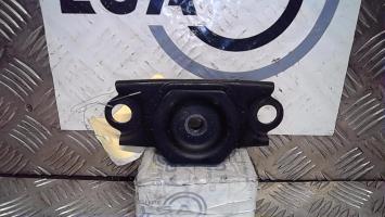 Support moteur gauche