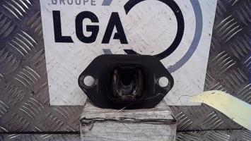 Support moteur gauche