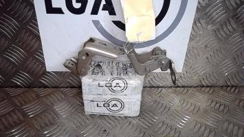Charniere de porte arriere gauche