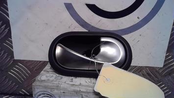 Poignee interieur arriere droit