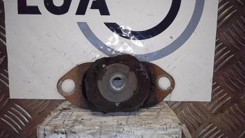 Support moteur gauche