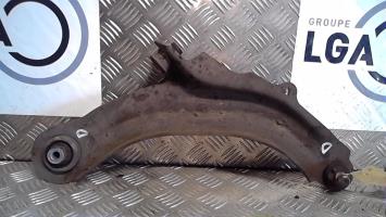 Brazo inferior delantero derecho