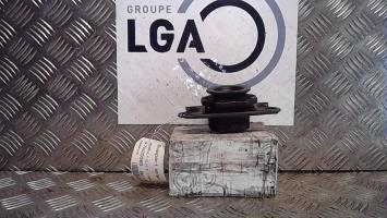 Support moteur gauche