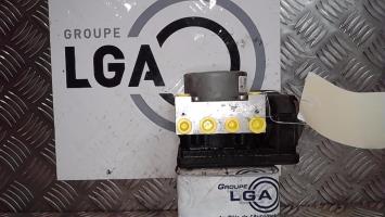 Bloc ABS (freins anti-blocage)