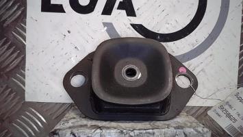 Support moteur gauche