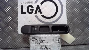 Interrupteur de leve vitre avant droit