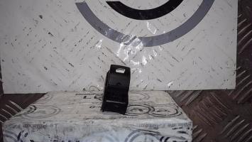 Interrupteur de leve vitre avant droit