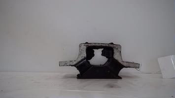 Support moteur gauche