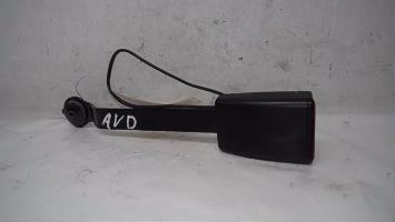 Attache ceinture avant droit