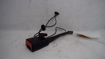 Attache ceinture avant gauche