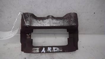 Soporte de estribo de freno (pinza) trasero derecho