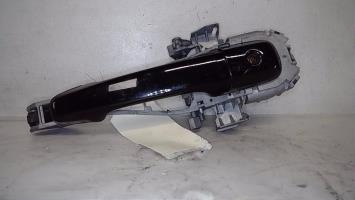 Poignee porte avant gauche