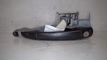 Poignee porte avant gauche