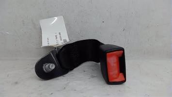 Attache ceinture arriere droit