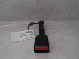 Attache ceinture avant gauche