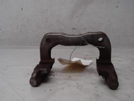 Soporte de estribo de freno (pinza) trasero derecho